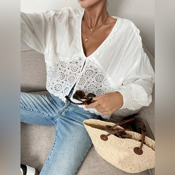 White Lace Detail Women's Top - Picture 3 of 3